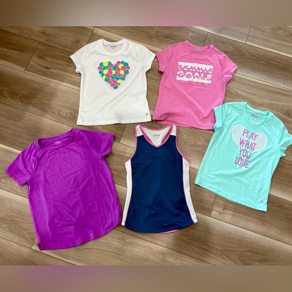Girls tennis tops